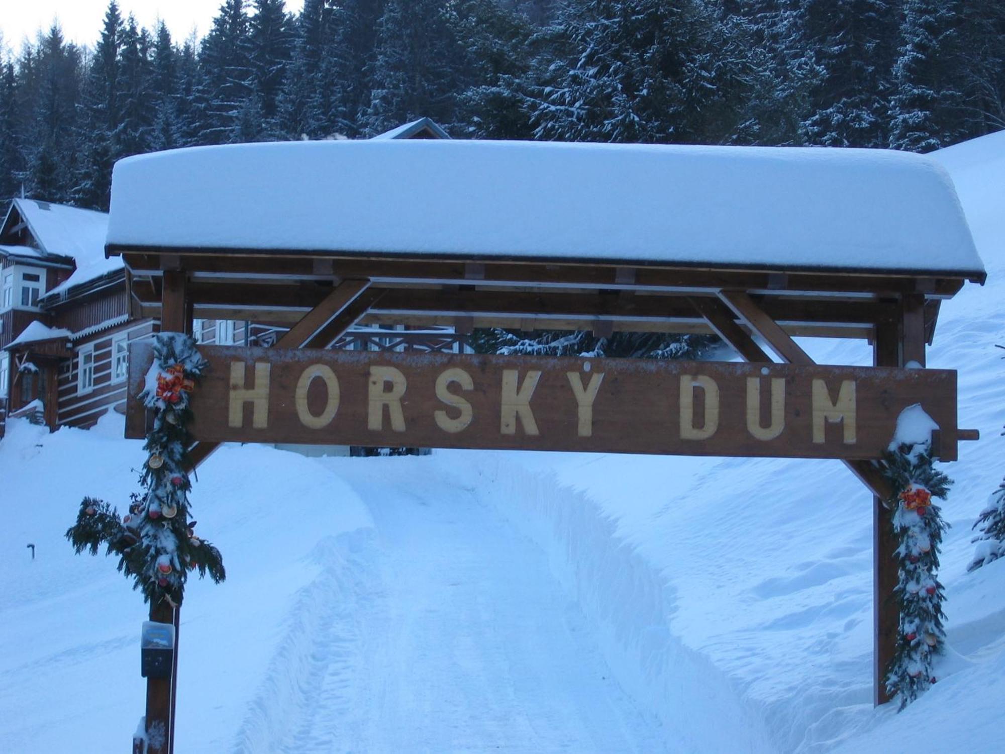 Horsky Dum Hotel Pec pod Snezkou Exterior photo