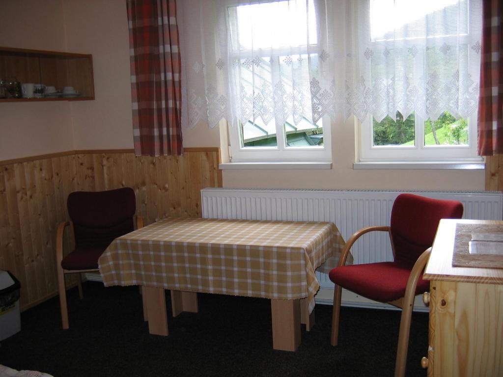 Horsky Dum Hotel Pec pod Snezkou Room photo